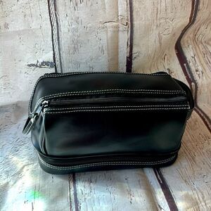 Toilettree Bag for Men Travel Toiletry Organizer Black